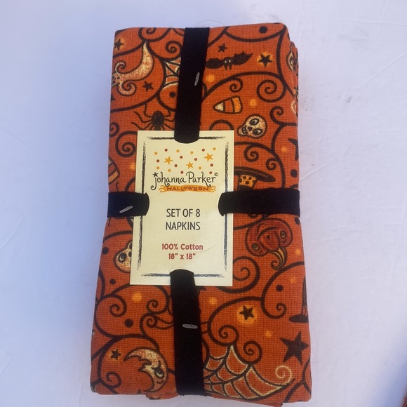 Johanna Parker | Halloween Placemat & Napkin Bundle 8 piece place setting - Picture 5 of 9